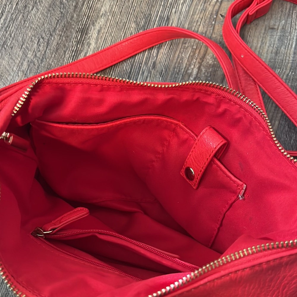 Red handbag - Picture 3 of 7